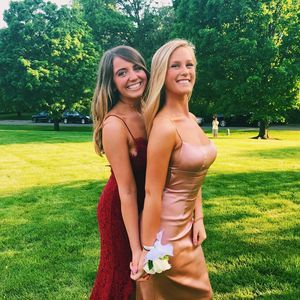 Meet your Posher, Avery